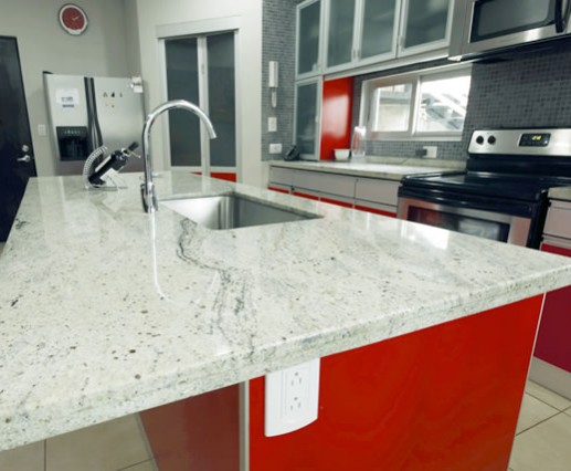 Cocina blanco y rojo