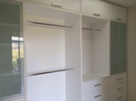 Clóset en color blanco de Muebles Segura